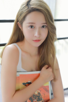 美女穿开裆裤